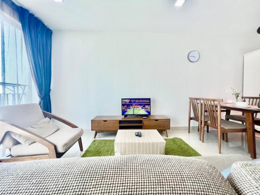 T3 1-10 Pax Trefoil 2Room Setia Alam Cozy Home Wifi Tv Eksteriør bilde